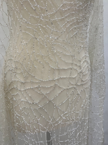 Imagine Broderie cu model minimalist , argintiu/alb